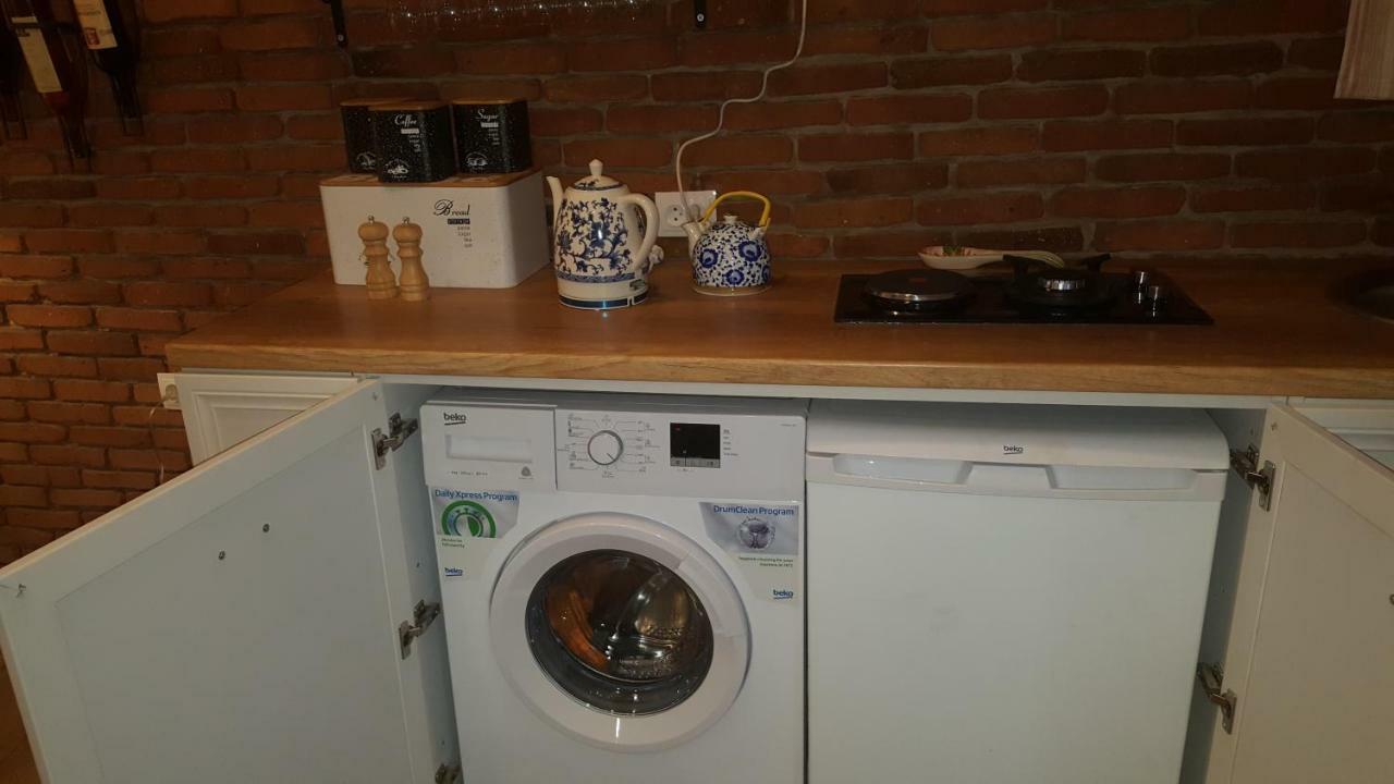 Karlsson Borjomi Apartment. Εξωτερικό φωτογραφία